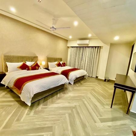 Shelton'S Rezidor House Hotel Peshawar Exterior foto